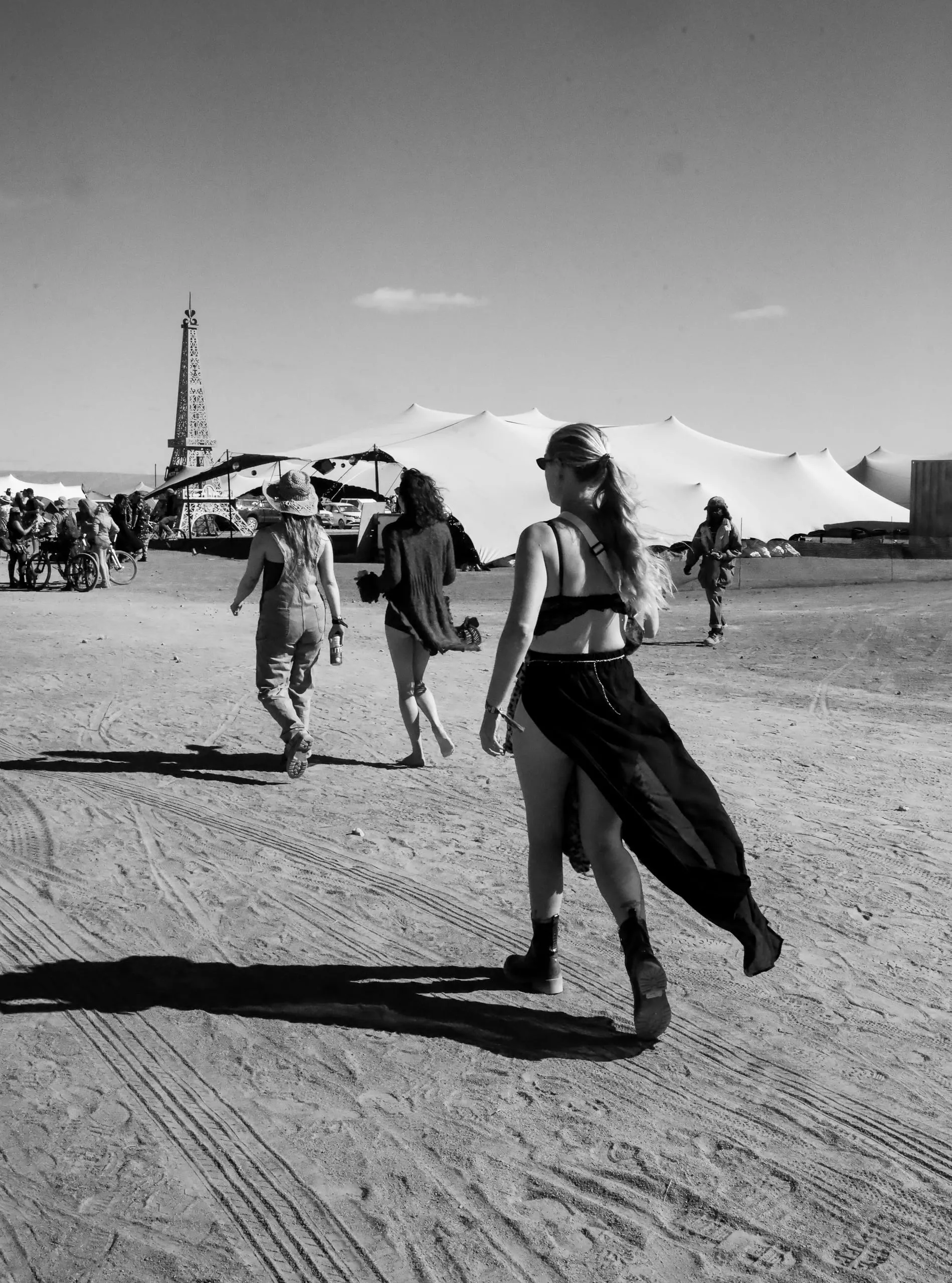 Walking back through the dust (Afrika Burn)